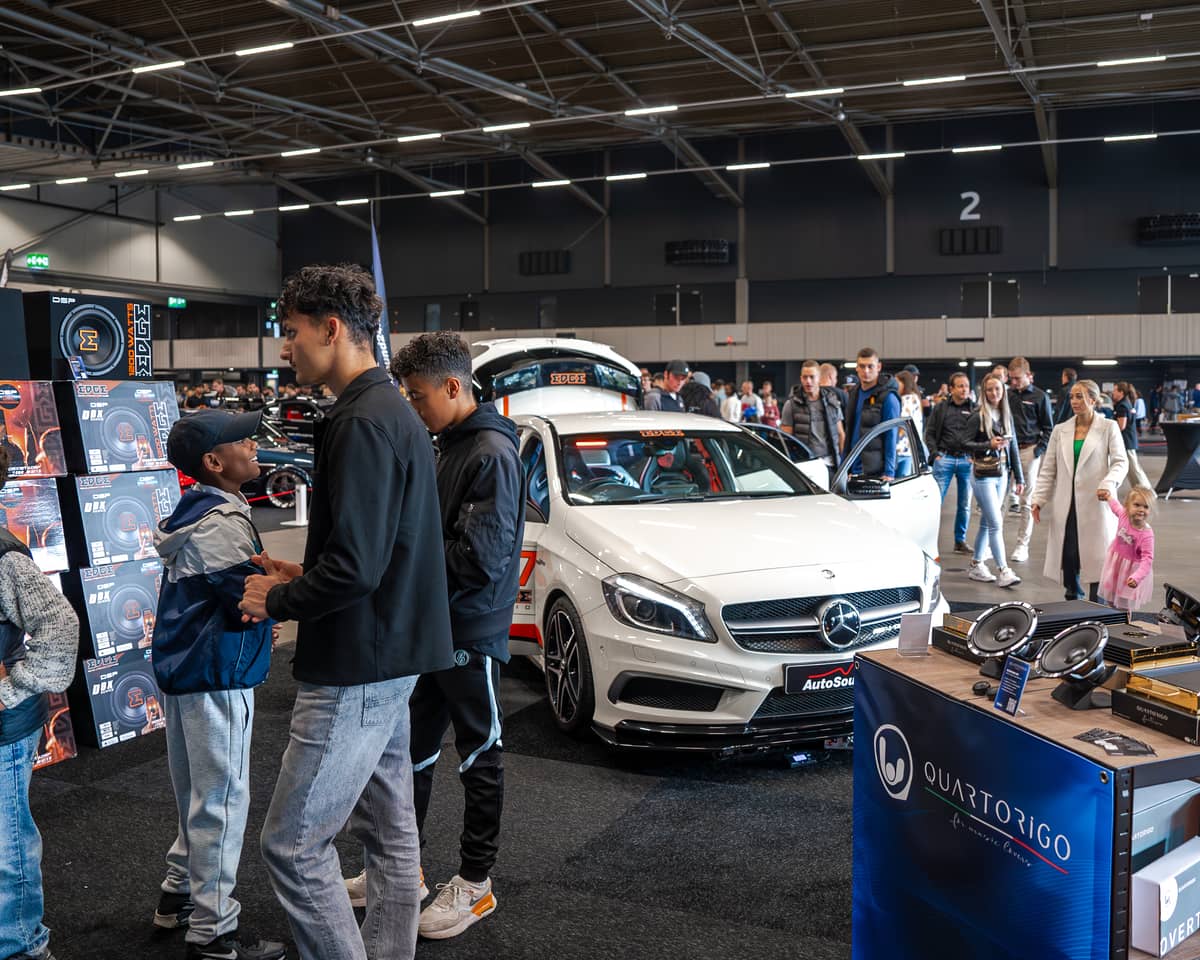 Auto met premium audio-installatie